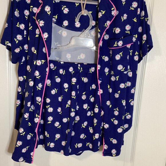Kate Spade Women's Blue White Daisy Floral 2 Piece Short Leg Pajama Set PJ's - Picture 3 of 11